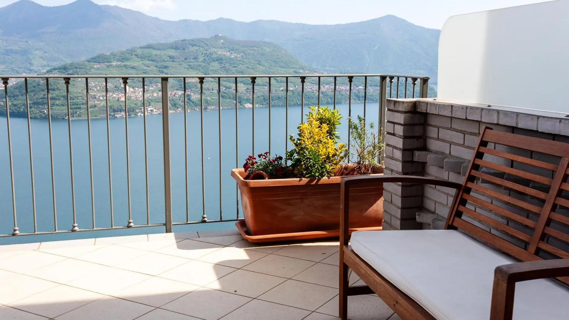 Апартаменты Lago & Sole Parzanica