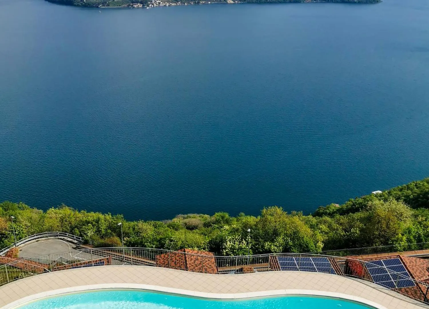 Lago & Sole Parzanica Апартаменты